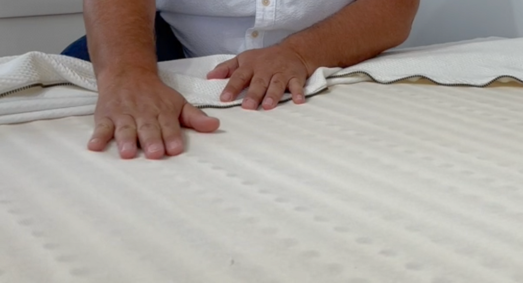 Close up of the surface of the Stratami organic mattress